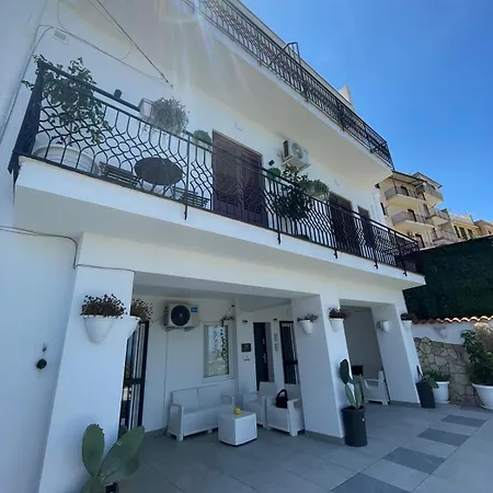 Dana Apartment